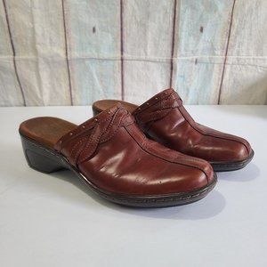 Clarks 71495 Mules Shoes Brown Leather Womans Slip-ons Studded Size 8 M clogs